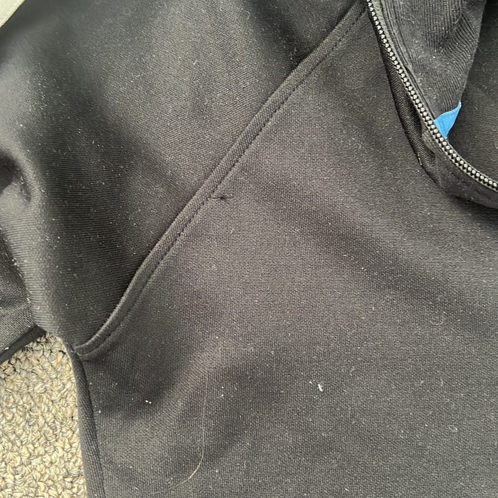 Zip up - Picture 8 of 8
